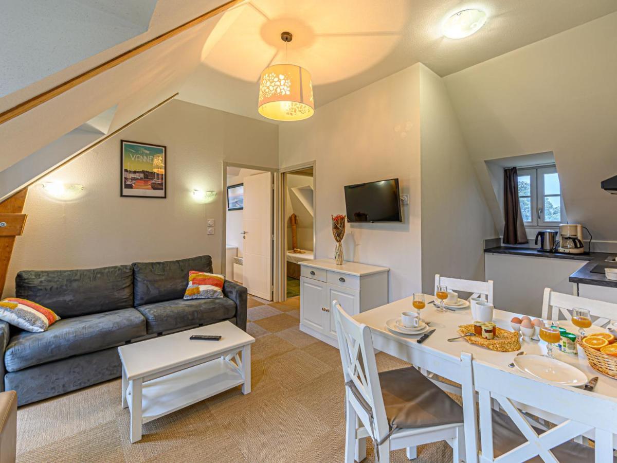 Apartment Chateau De Kergonano-16 By Interhome Baden Eksteriør bilde